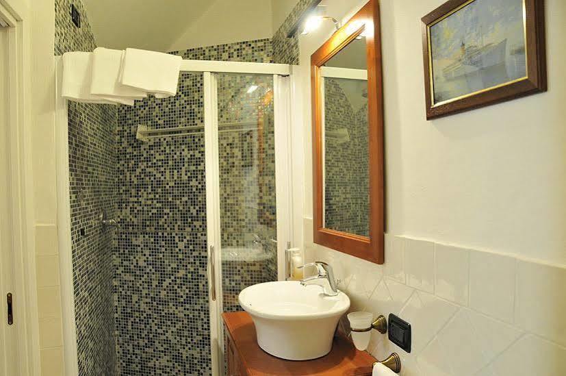 Michela Rooms ริโอมัจโจเร ภายนอก รูปภาพ